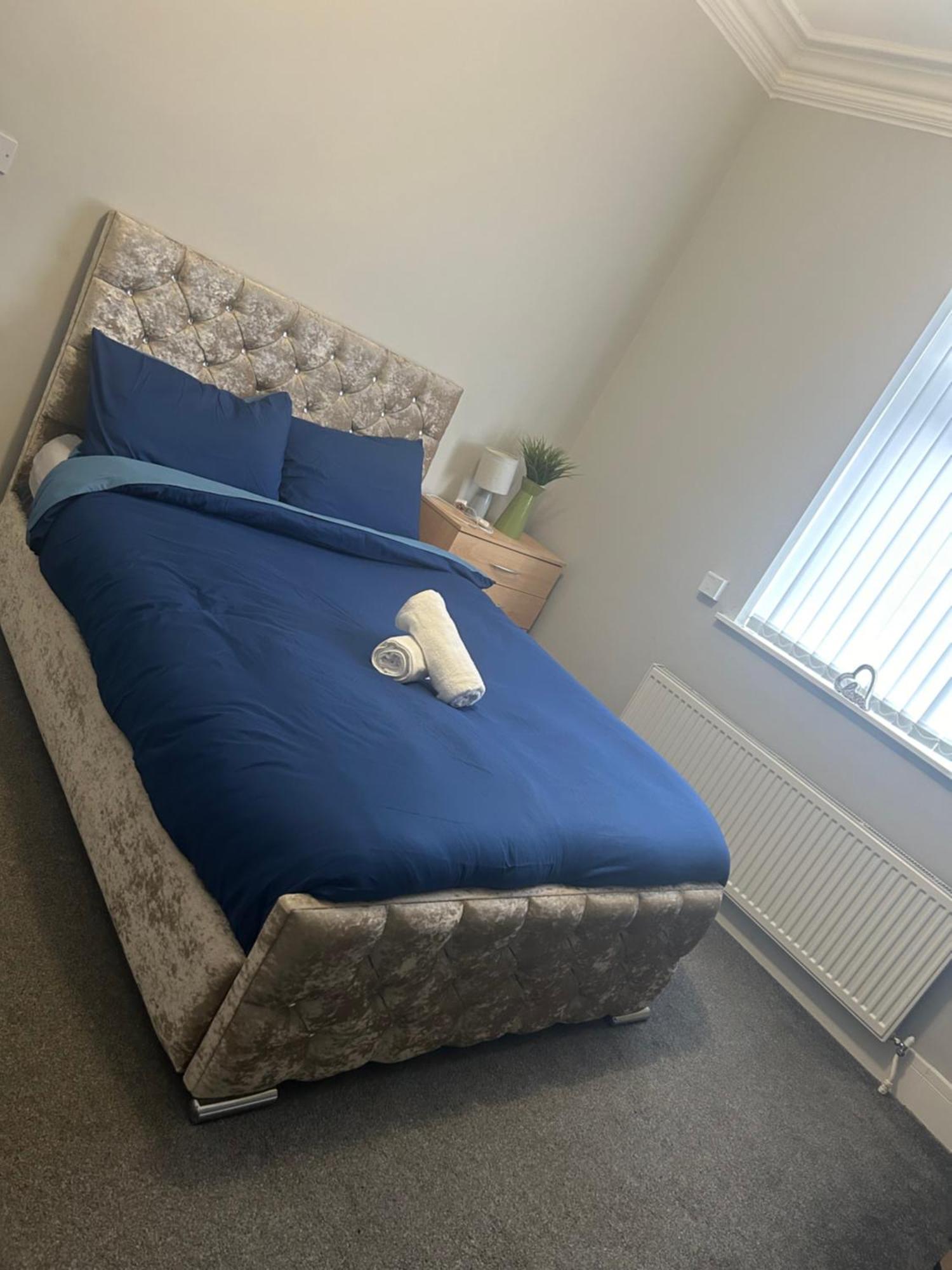 Brunswick Place 1 Bed and Breakfast Stoke-on-Trent Exteriör bild